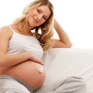 Счастливая беременная женщина