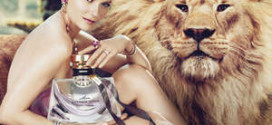 Реклама женского парфюма
