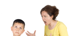 Мама кричит на сына
