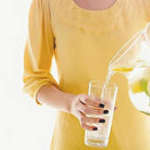 Лимонная вода натощак — как похудеть с ее помощью