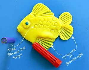 Пластилиновая золотая рыбка