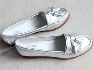 Обувь серебряного цвета