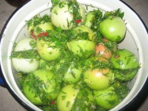 Зеленые помидоры на зиму по-армянски