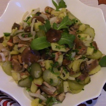 Рецепты вкусных салатов с грибами и картофелем