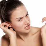 Серная пробка в ухе у взрослого и ребенка: причины, симптомы, способы лечения. Как удалить серную пробку из уха в домашних условиях?