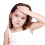 Рвота у детей разных возрастов — с температурой и без. Правильно определяем причину и способ лечения рвоты у ребенка.