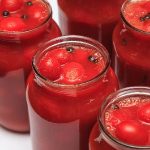 Миниатюра к статье Как сделать помидоры в собственном соку на зиму: 10+ самых вкусных рецептов