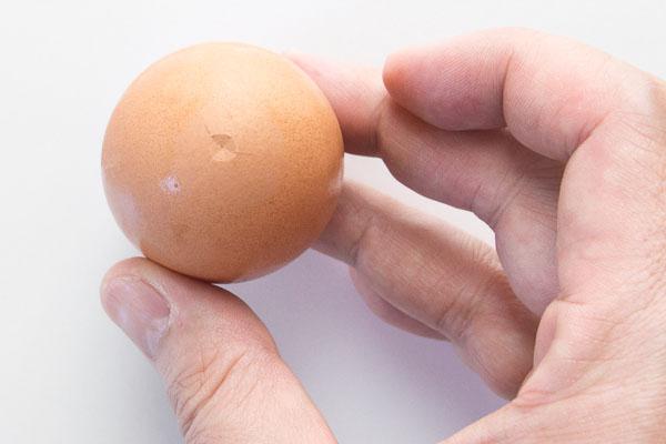 как сварить яйца чтобы они хорошо чистились и не лопались 