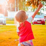 10 полезных советов, как развлечь ребёнка дома