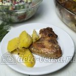 Курица запеченная с картошкой — лучшие рецепты. Как правильно и вкусно приготовить запеченную курицу с картошкой.