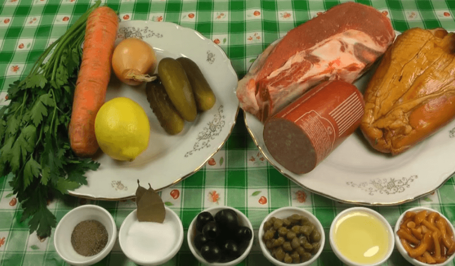 солянка сборная мясная классическая рецепт с фото