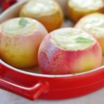 Яблоки с творогом в духовке – вкуснота! Рецепты запеченных яблок с творогом, изюмом, медом, орехами и корицей