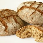 Хлеб — всему голова, но так ли он полезен и может ли навредить? Хлеб: польза для здоровья или вред для организма взрослого и ребёнка?