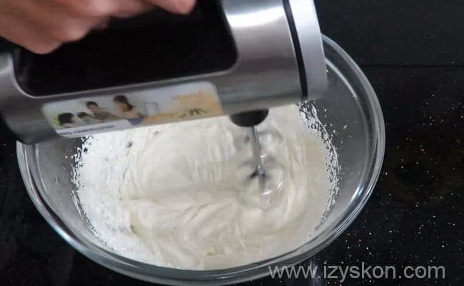 Готовим вкусный крем для торта с маскарпоне и сливками