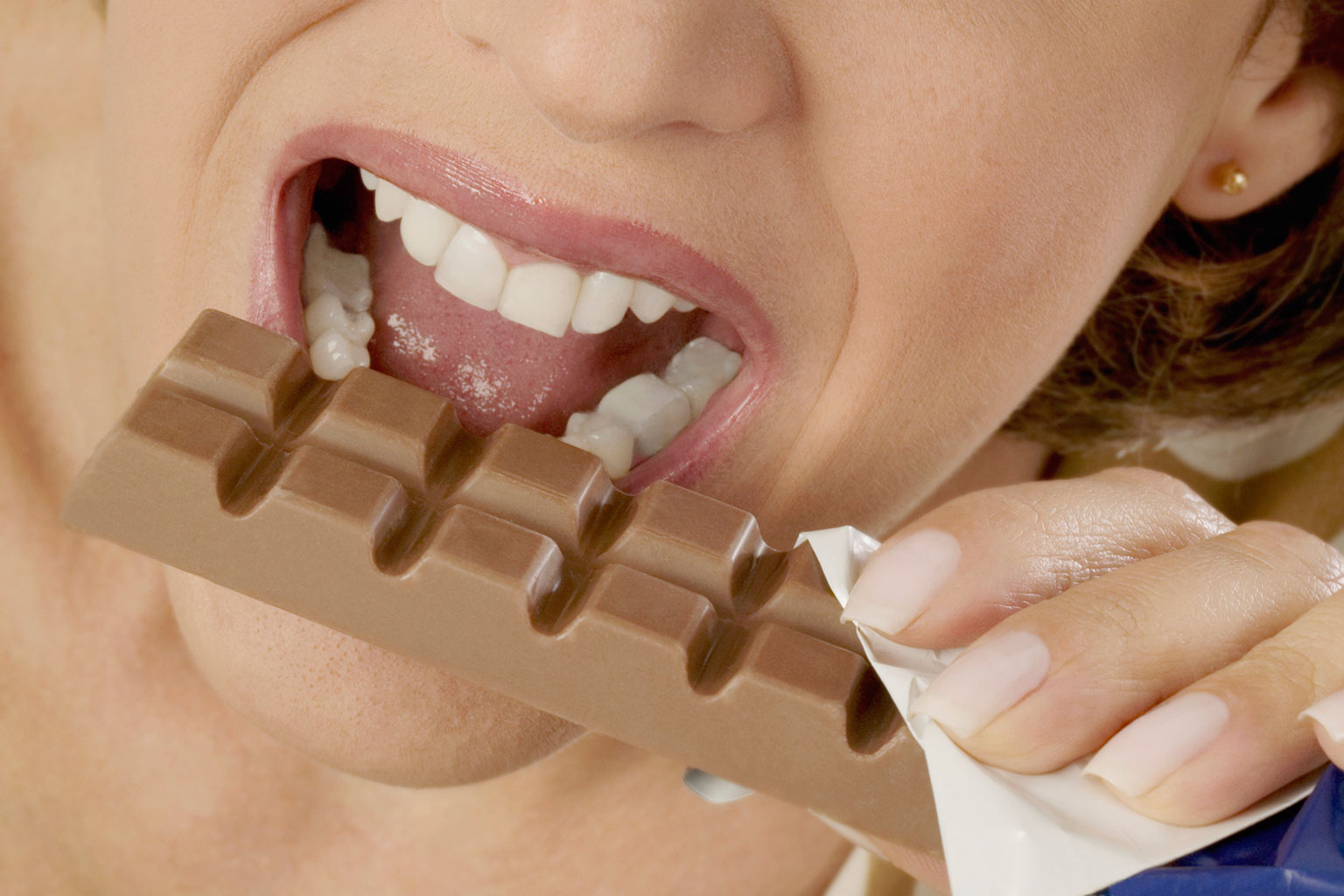 Проблемы с зубами из-за шоколада
