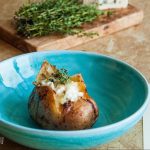 Хрустящая картошка в духовке – просто! Рецепты вкусной и хрустящей картошки в духовке: по-деревенски, по-шведски, и др.