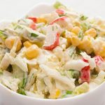 Крабовый салат — лучшие рецепты. Как правильно и вкусно приготовить салат из крабовых палочек.