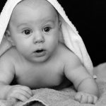Шелушится кожа у новорождённого — причины, симптомы и лечение. Почему шелушится кожа у новорождённых и что делать?