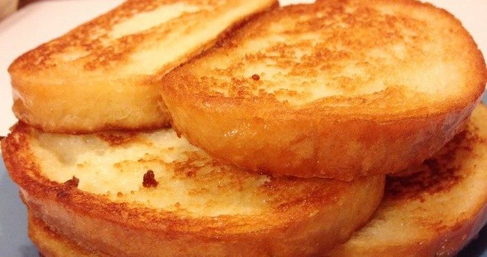 Как вкусно приготовить хрустящие гренки из белого хлеба
