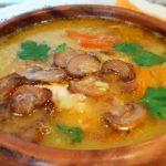 Миниатюра к статье Самые вкусные грибные супы из сушеных грибов: 8 рецептов с фото пошагово