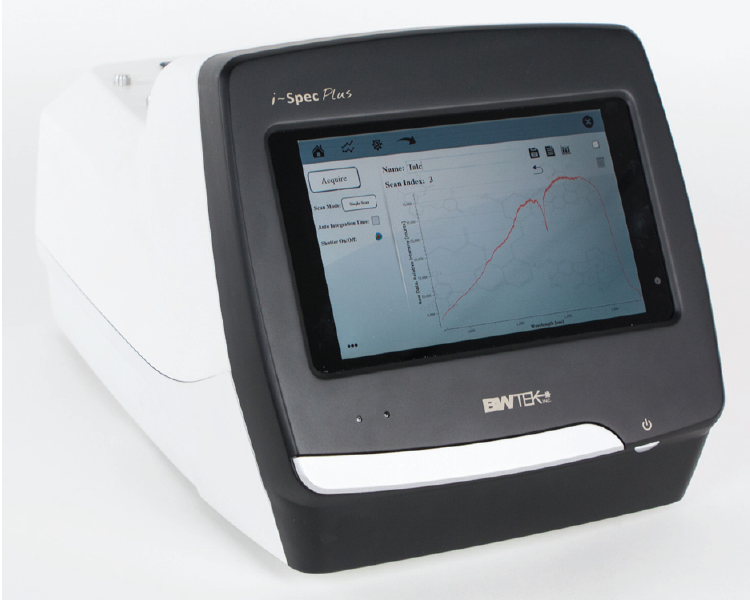 Портативный спектрофотометр i-Spec Plus 2.2, работающий по принципу ИК-спектроскопии диффузного отражения