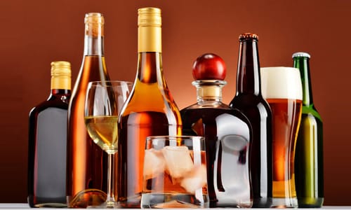 Крепленые вина, как и джин, ром, водка, бренди и виски содержат примерно 220-250 ккал/100 г