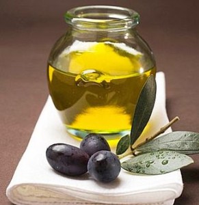 Оливковое масло для лица и тела. Маски с оливковым маслом
