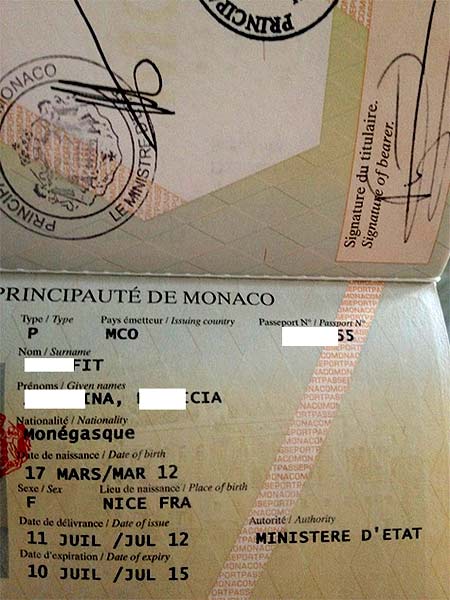 паспорт Монако 