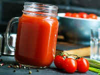 Вкусные помидоры в собственном соку - рецепты с томатной пастой, без стерилизации