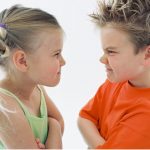 Родителям: вмешиваться в ссоры между детьми нужно правильно