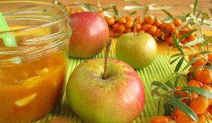 рецепт компота из облепихи и яблок