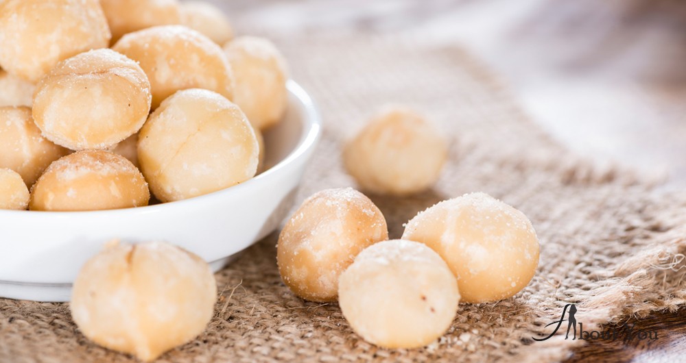 Ядра ореха макадамии содержат много витаминов и микроэлементов
