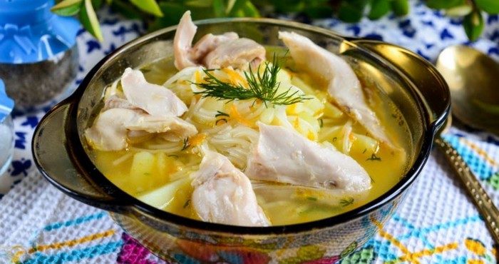 Как приготовить домашний куриный суп с вермишелью