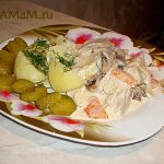 Свинина тушёная с овощами в сметанном соусе