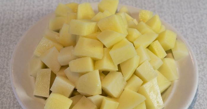 нарезка картофеля кубиками