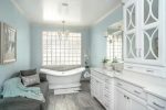 Ванные комнаты оригинальные фото – Фото 100 самых красивых ванных комнат