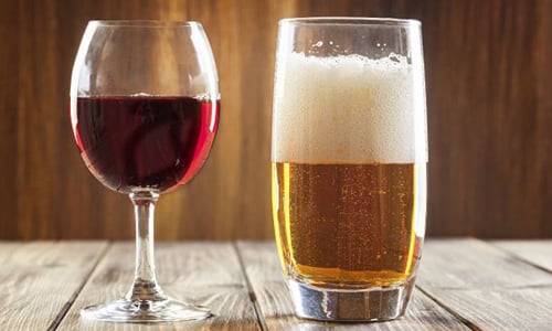 Как пиво, так и вино стоит отнести к напиткам с небольшим содержанием алкоголя