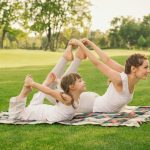 Поможет ли йога вылечить позвоночник? Правила тренировок