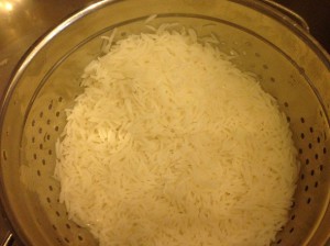 Рис в дуршлаге