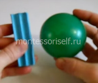 Голубой пластилин и шарик