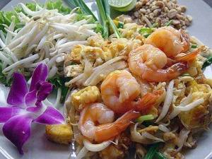 pad_thai1 - Лучшие 10 блюд тайской кухни, которые вы просто обязаны попробовать
