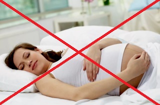 Чем опасен сон на животе при беременности