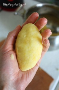 Картофельные котлеты с грибным соусом