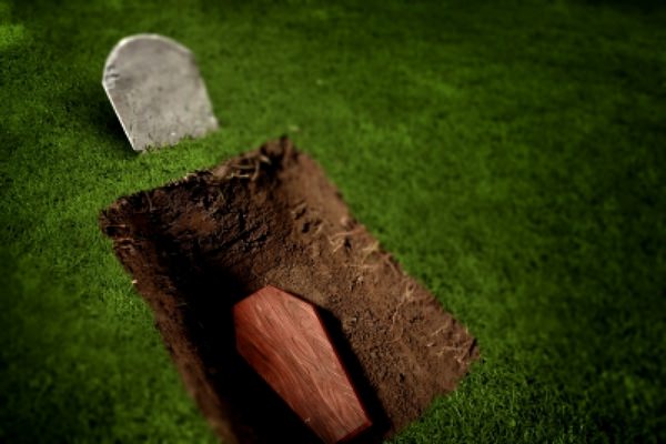 К чему снится гроб и стоит ли бояться этого сна?