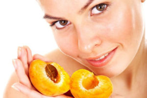 Польза абрикосовых косточек для женщин