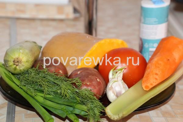 Овощное рагу с кабачками и картошкой на сковороде: ингредиенты