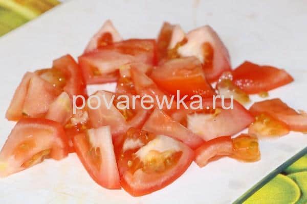 Овощное рагу с кабачками и картошкой на сковороде с помидорами