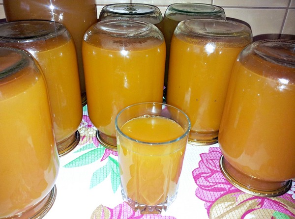 Шесть превосходных рецептов морковного сока