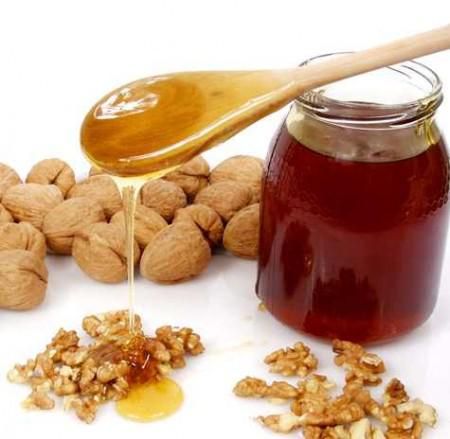 Орехи и мед