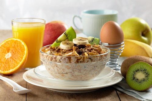 Хороший завтрак позволит снизить вес
